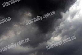 暴雨将至爱已搁浅,爱意难挽——搁浅的情感之旅